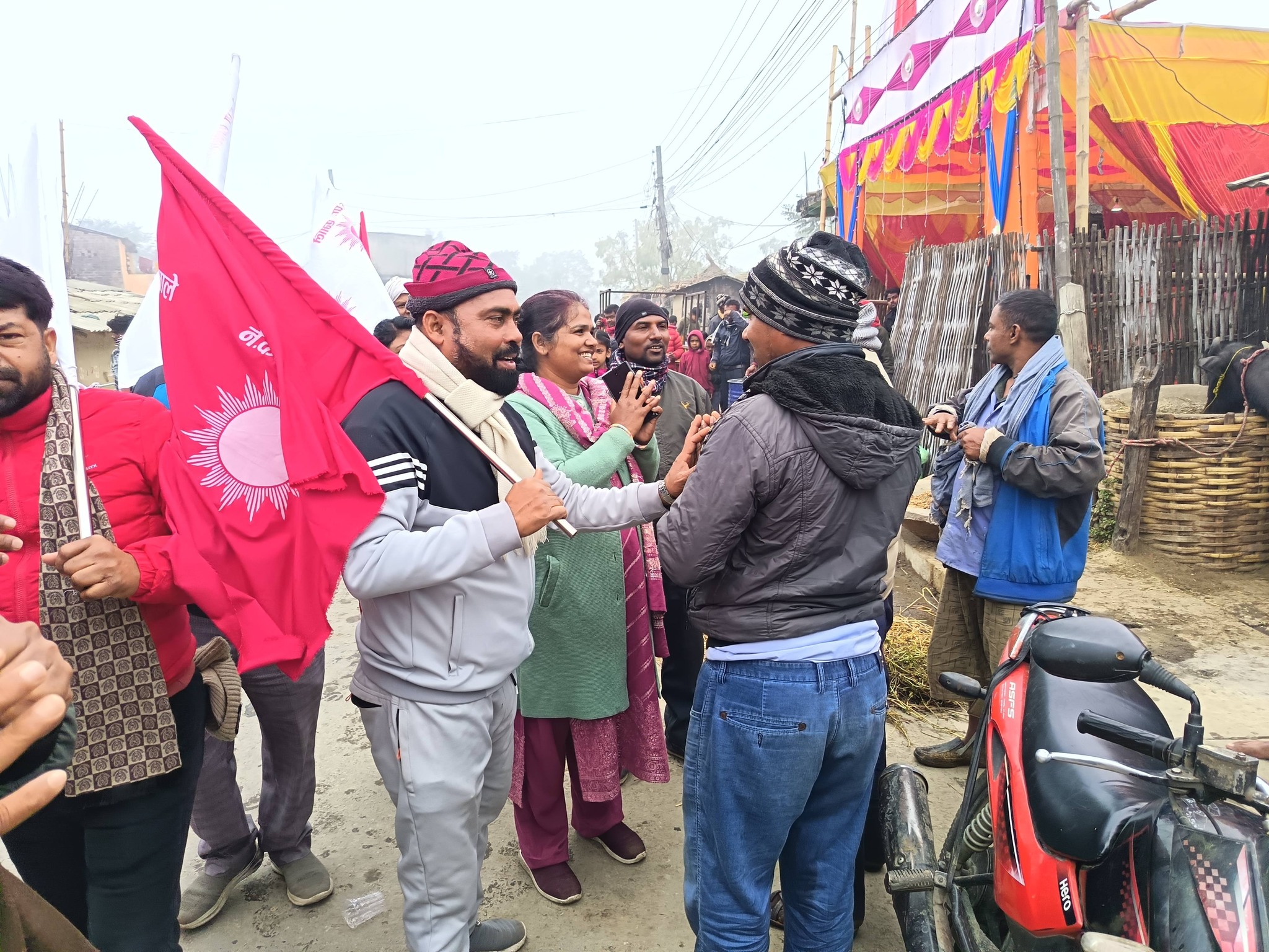 बारा–३ मा एमालेको चुनावी अभियान तीव्र, जनमत बटुल्दै ज्वाला साह