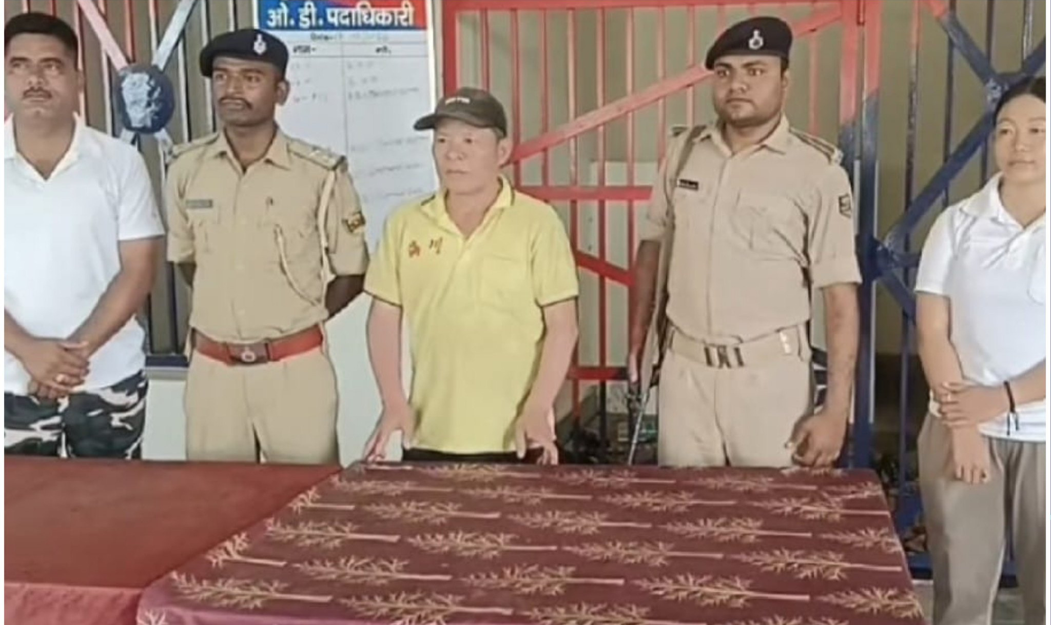 रक्सौल–वीरगञ्ज नाकाबाट बिना भिसा भारत छिर्न खोज्ने चिनियाँ नागरिक पक्राउ