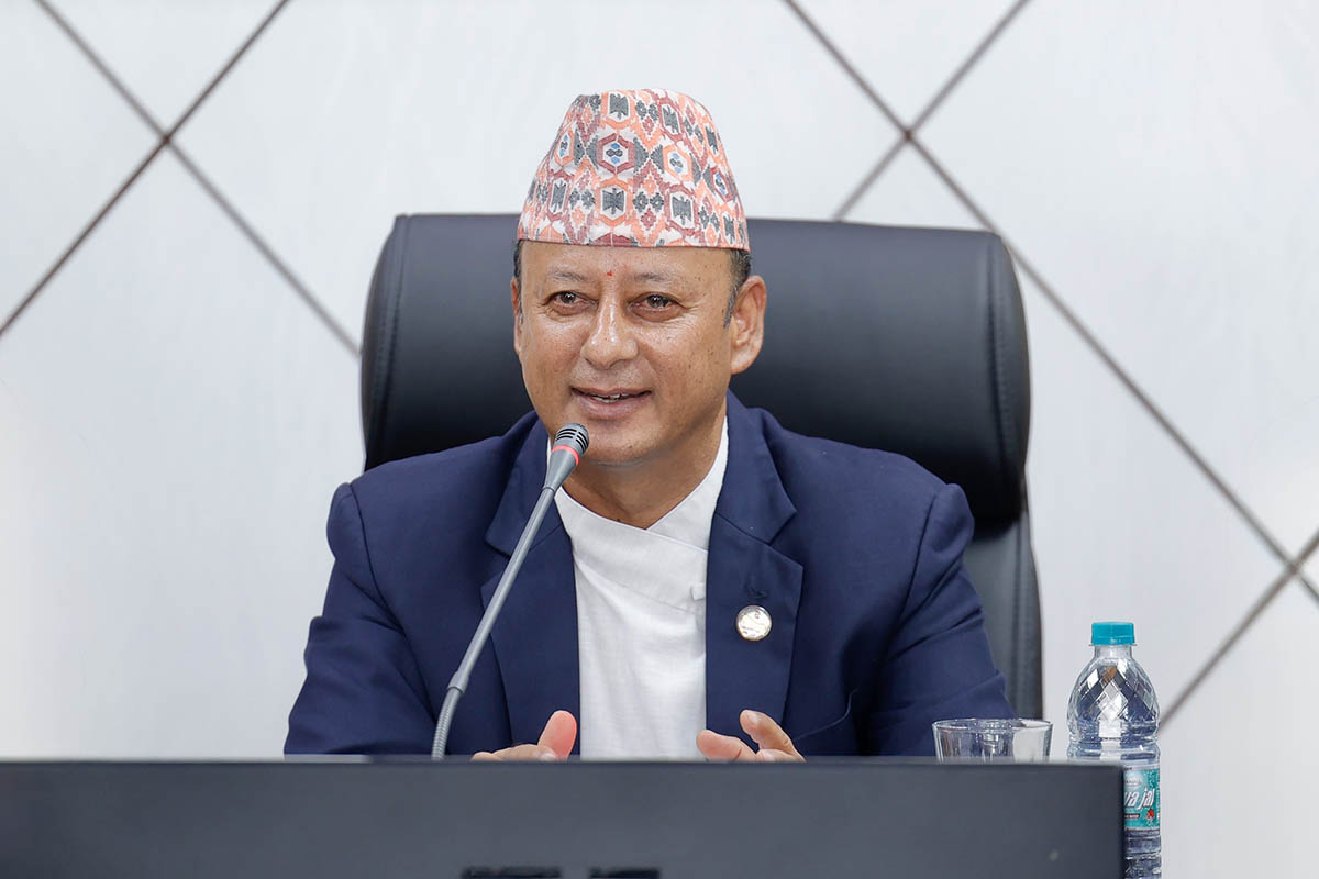 कांग्रेस नेता एवं पूर्वमन्त्री दीपक खड्का पक्राउ