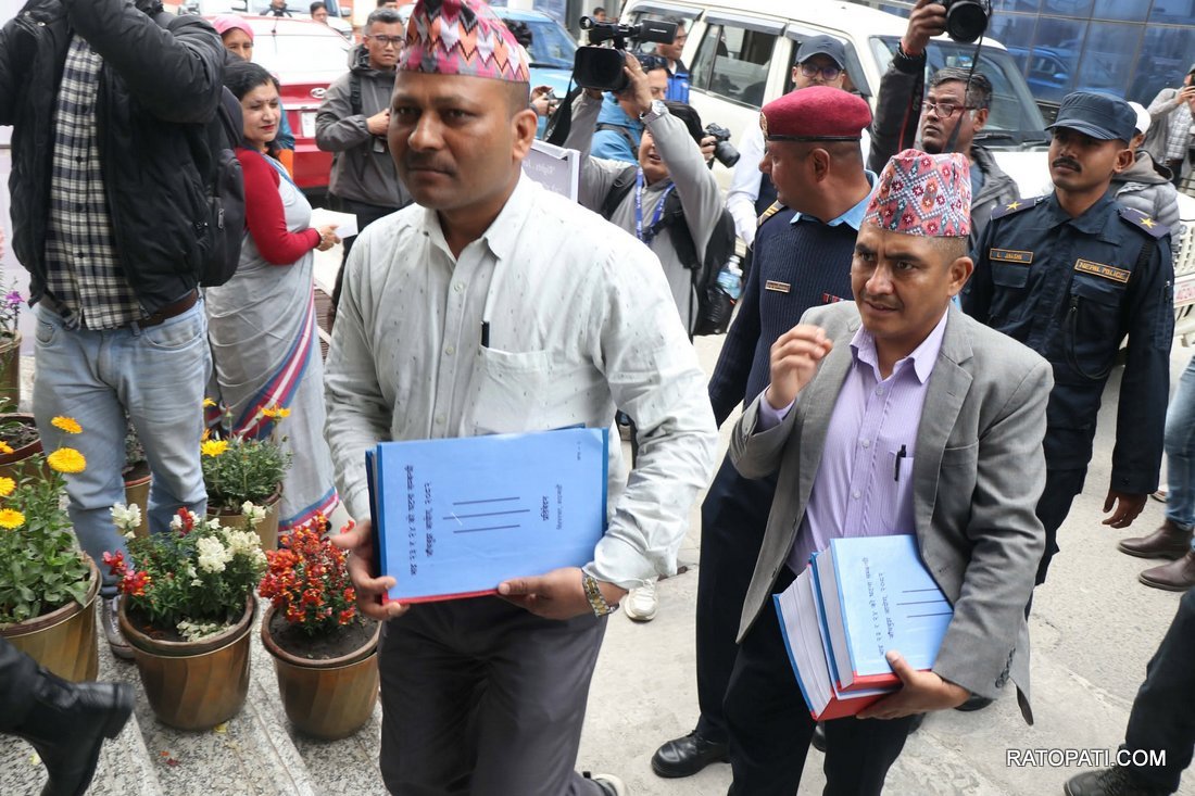 जेनजी आयोगको प्रतिवेदन बुझाउन सिंहदरबार पुग्यो कार्की आयोग, तस्बिरमा हेर्नुहोस्