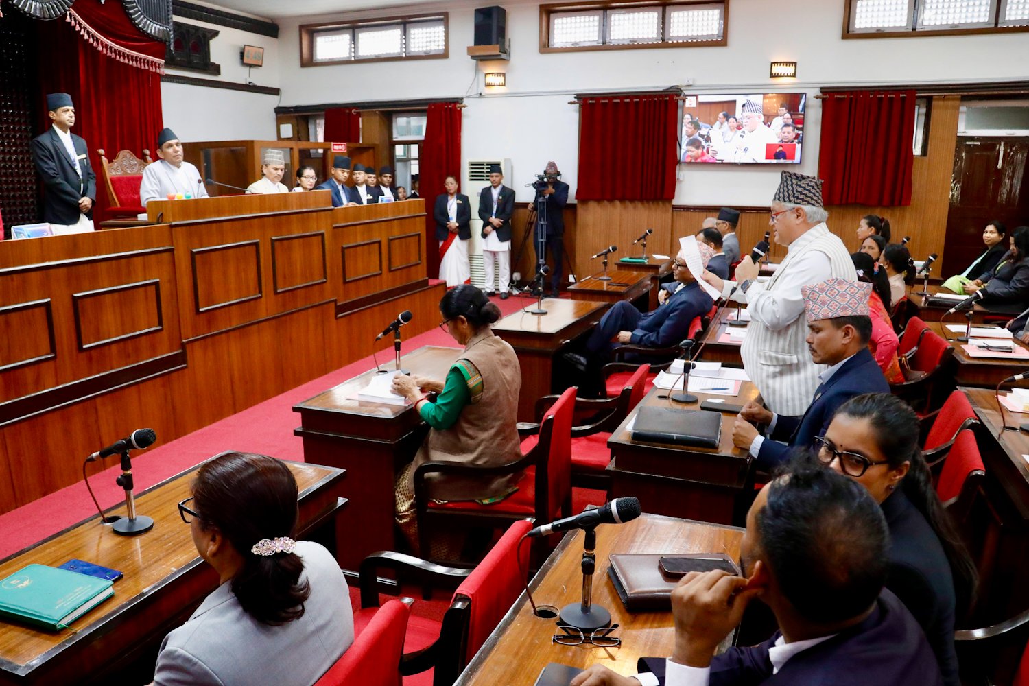 राष्ट्रिय सभा बैठक कार्यसूचीमै प्रवेश नगरी स्थगित, विपक्षीको अवरोध जारी