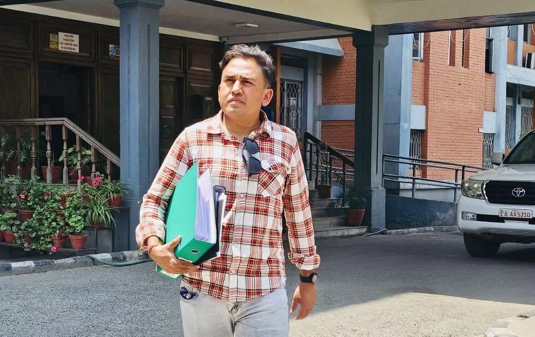 अमेरिकाबाट स्वदेश फर्किए धुर्मुस, भने– ‘न्याय मिल्ने विश्वास अझै जीवित छ’
